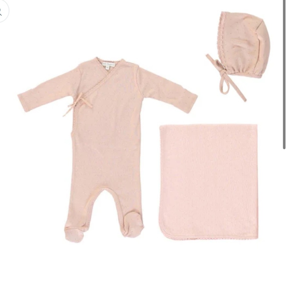 Bebe Organic Bebe Wrap Overall Layette Set with bonnet and blanket